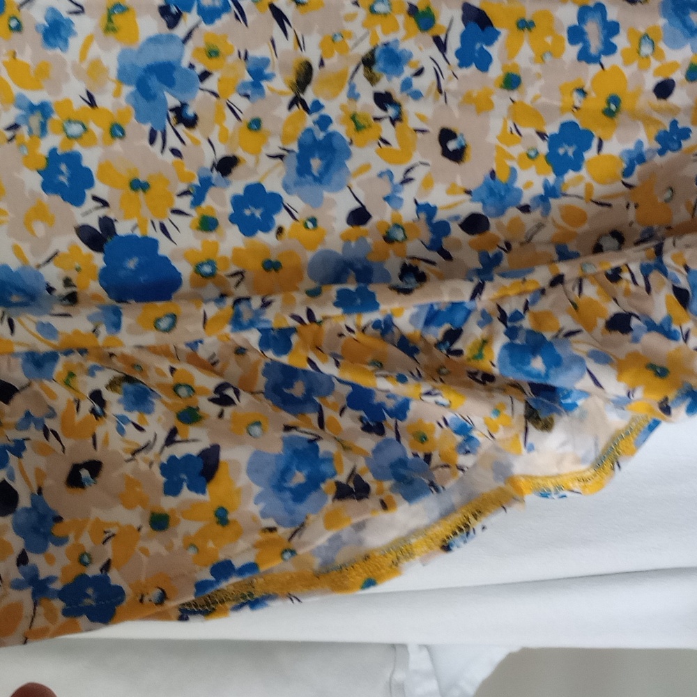 Ann Taylor blue yellow flower ruffle sleeve blouse - Picture 3 of 6